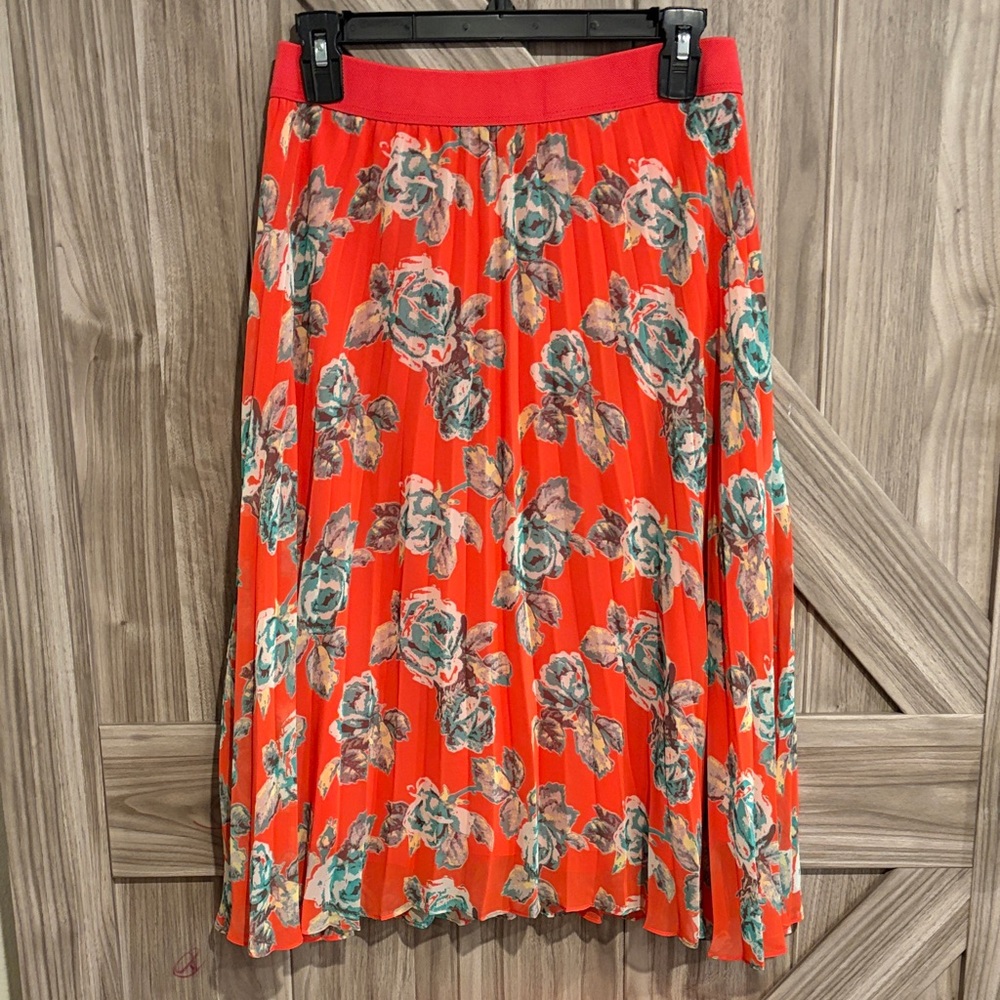 Soprano Red Floral A-Line Skirt